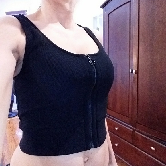Express black crop top sexy zipper XS - Picture 4 of 4